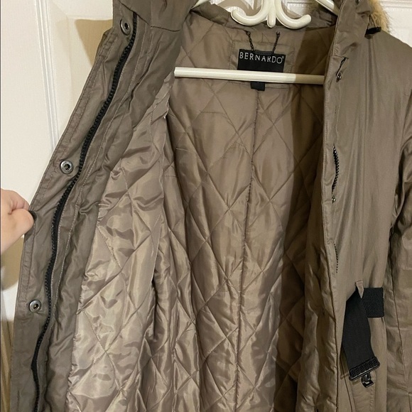 NWOT FUR Long Belted Parka With Fur Trim - Picture 3 of 12